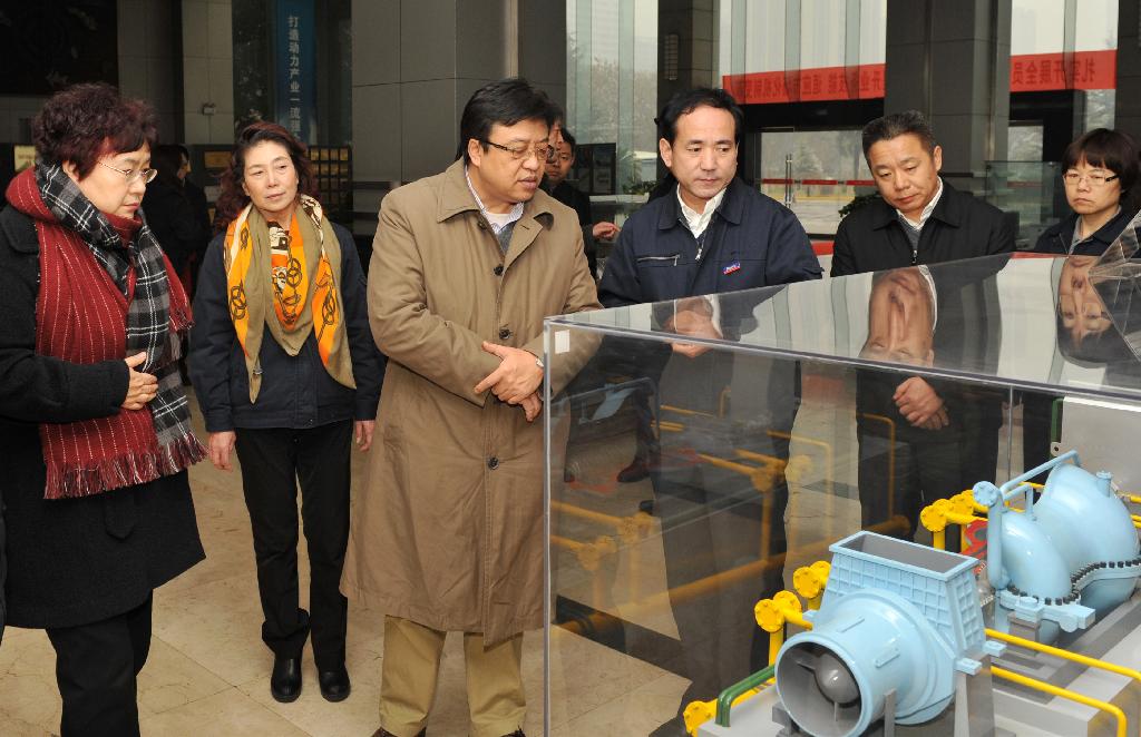 ���Ų����������һ����ΰ�¹�������