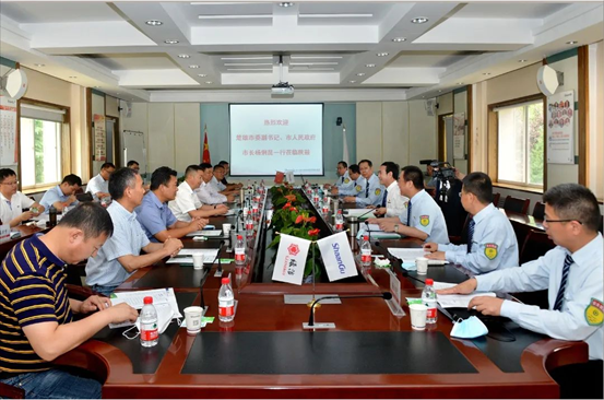 ������ί����ǡ��г�������һ����ΰ�¹����������